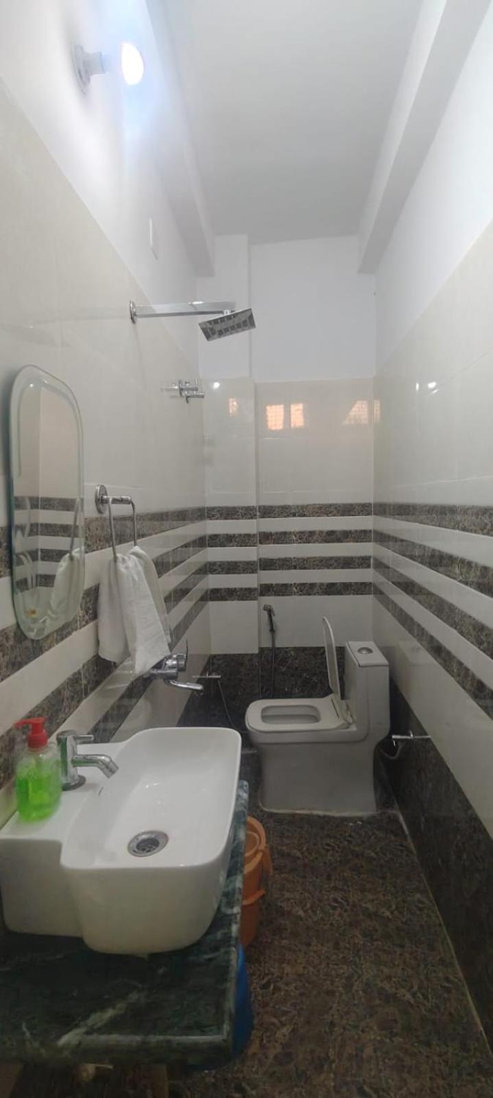 Jpm Guest House Waranasi Zewnętrze zdjęcie